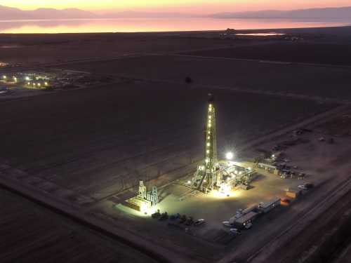 Rig 16 as the sun is setting in the Imperial Valley. Photo by Michelle Pina.